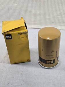 lot 6 image: CAT 7W-2326 Oil Filter