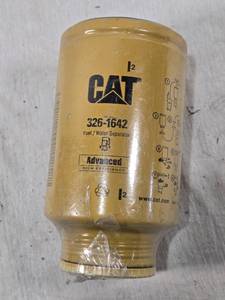 lot 9 image: CAT 326-1642 FuelWater Separator