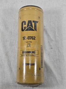 lot 20 image: Caterpillar 1R-0762 Fuel Filter