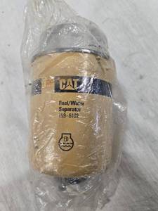 lot 38 image: CAT 159-6102 FuelWater Separator