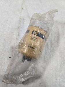 lot 45 image: Caterpillar 117-4089 FuelWater Separator