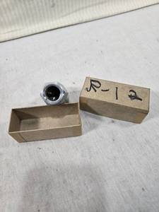 lot 70 image: Lot of 5 Flow Control Valve R-12