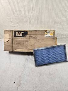 lot 75 image: CAT Filter 185-8154