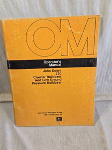 lot 220 image: John Deere 750 Crawler Bulldozer Operators Manual
