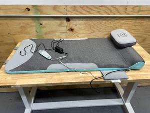 lot 98 image: HoMedics Home Stretch Motion Mat-Air Compression8 Stretch Programs & Vibration