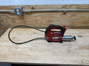 lot 31 image: Milwaukee Grease Gun