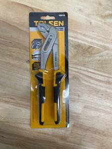 lot 134 image: Tolsen Water Pump Pliers 10014 (0721255.50)