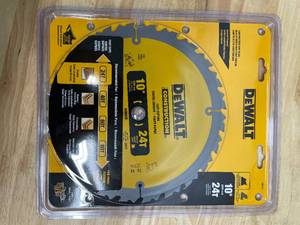 lot 162 image: DeWALT 10 24T DW3112 (0721256)