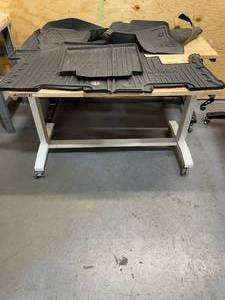 lot 167 image: Lot of 6 - Various Car Floor Mats