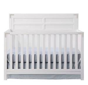 lot 33 image: Ti Amo Brio Convertile Crib