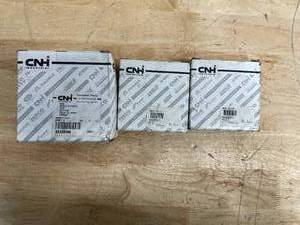 lot 169 image: Lot of 3 - 1 84198544 Seal Kit and 2 648861 Bearings