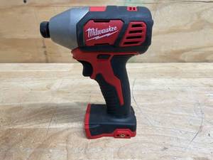 lot 177 image: Milwaukee M18 18V Lithium-Ion Cordless 14 in. Hex Impact Driver (Tool-Only)