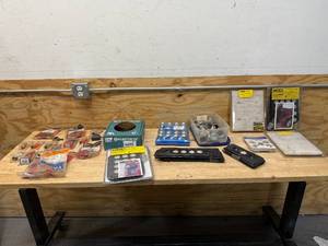 lot 65 image: Lot of Trucking Items
