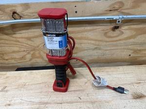 lot 66 image: Woods Task Light 72 LED (0721250)