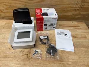 lot 89 image: Honeywell 3 Heat 2 Cool VisionPRO 8000 Thermostat