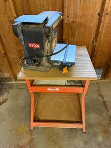 lot 6 image: Ryobi BD4600 4 x 36 Belt & Disc Sander with Stand