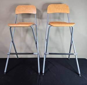 lot 27 image: Set of 4 Wooden and Metal Bar Stools