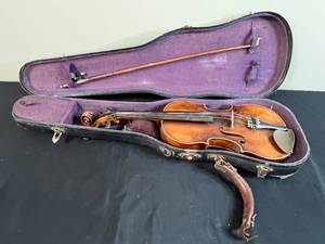 lot 59 image: Antique German Violin with Bow and Case