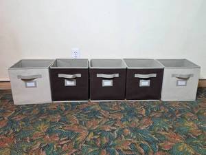 lot 94 image: Set of 5 Collapsible Fabric Storage Bins