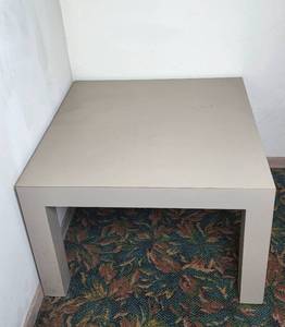 lot 116 image: Beige Square Table 20 x 30 x 30
