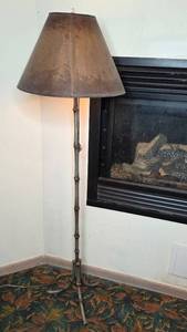 lot 120 image: Vintage Metal Floor Lamp with Bamboo Design and Shade - rug not inc