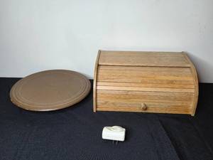 lot 126 image: Wooden Breadbox and Brown Serving Platter Set