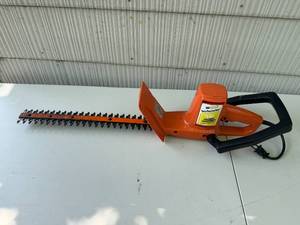 lot 159 image: Sears Craftsman 18 Electric Hedge Trimmer, Model 315.81340
