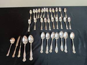 lot 197 image: Set of Rogers Bros Silver-Plated Spoons and Spreaders
