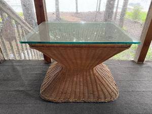 lot 211 image: Wicker and Glass Coffee Table