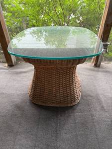lot 217 image: Woven Wicker Side Table with Glass Top
