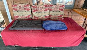 lot 220 image: Folding Daybed with Cushions and Blankets