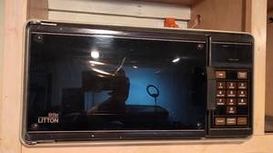 lot 238 image: Vintage Little Litton Microwave Oven