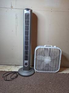 lot 242 image: Set of 2 Lasko Tower and Box Fans