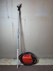 lot 244 image: Hoover Heavy Duty Vacuum with Extendable Wand