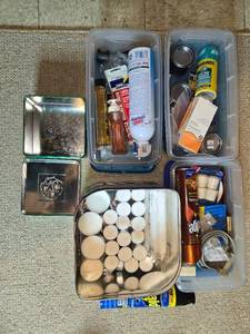 lot 262 image: Assorted Lot of Household Items Including Candles, Cleaning Supplies, and Personal Care Products