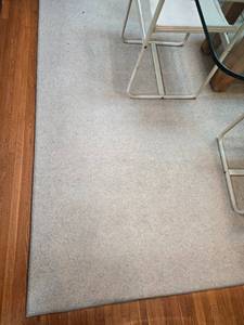 lot 271 image: Large 108 x 108 Beige Area Rug