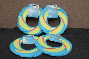 lot 12 image: Fetch and play toys qty4...
