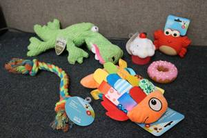 lot 31 image: Mixed dog toys...
