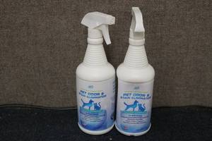 lot 50 image: 2 bottles of Pet odor and stain rem...