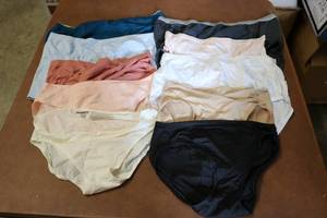 lot 66 image: 10 pairs of womens underwear sizes...