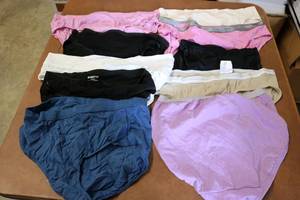 lot 68 image: 10 pairs of womens underwear sizes...