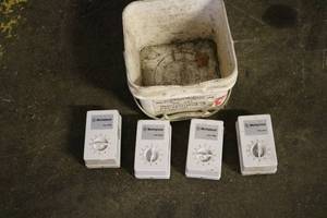 lot 124 image: Westinghouse 120V-60Hz qty4...