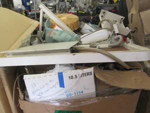 lot 187 image: Resale value pallet of assorted hou...