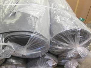 lot 220 image: 3 Rolls of Stainmaster pet heavy du...