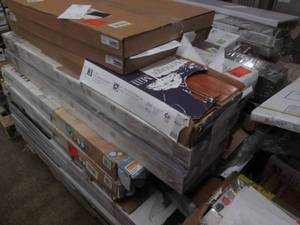 lot 228 image: Pallet of assorted flooring Most ha...