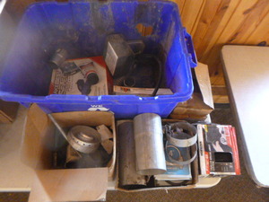 lot 32 image: AutomotiveGarage Items
