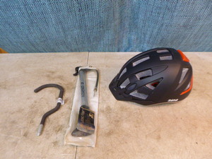 lot 116 image: Bicycle Helmet