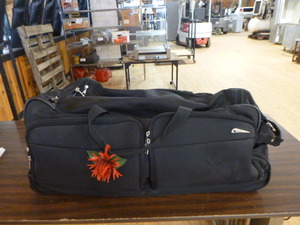 lot 119 image: Delsey Duffle Bag