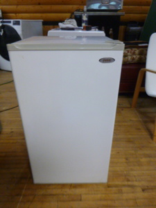 lot 125 image: Haier Mini Refrigerator