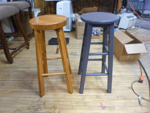 lot 126 image: 2 Bar Stools